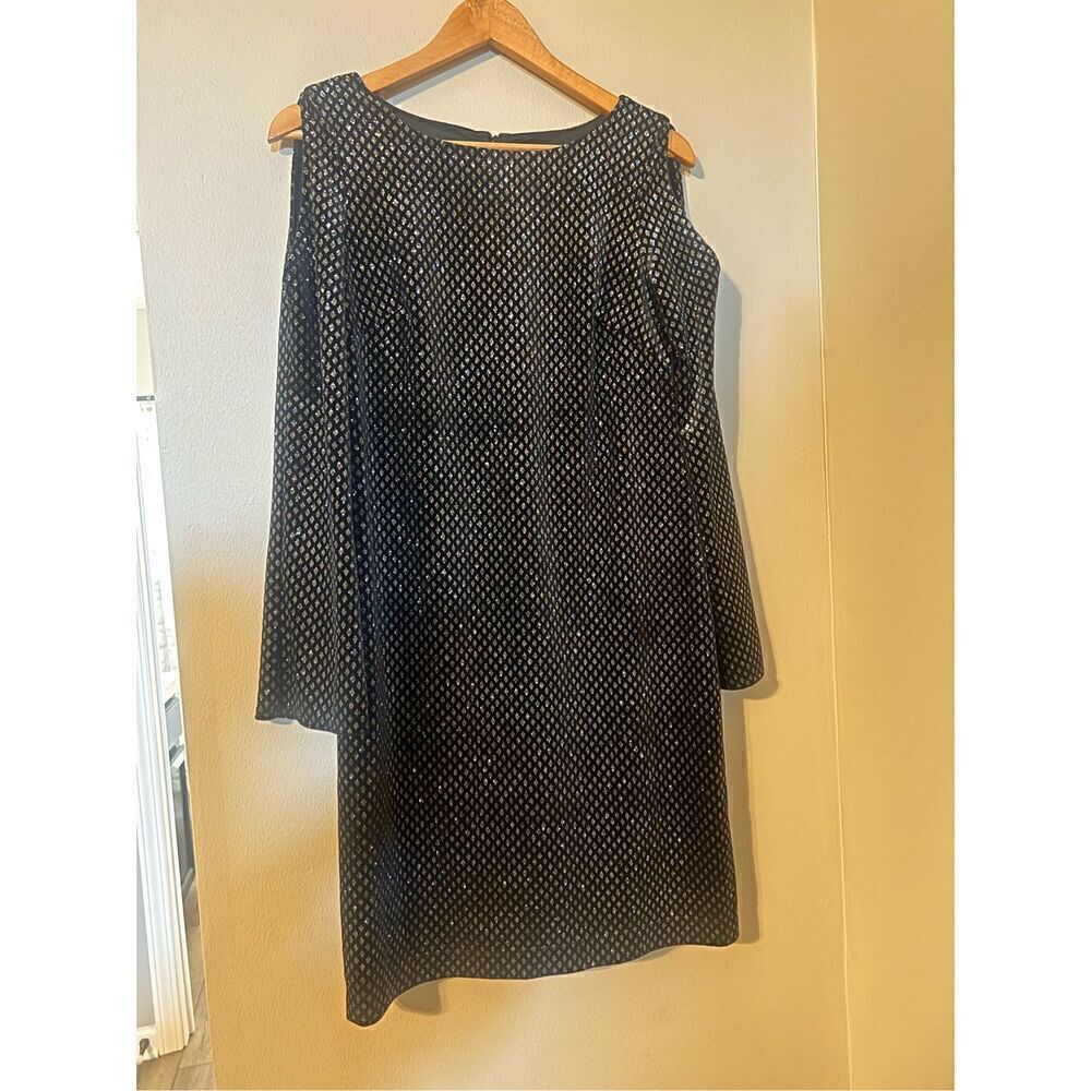 Jessica H Womens 8 Cold Shoulder Bell Sleeve Cocktail Dress Black Metallic Party - Picture 4 of 13